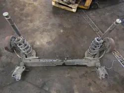 Taka-Akselipalkki OEM BELKA ZAWIESZENIE TYŁ
