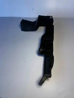 Audi Q5 8R Vänster Motorrums Skydd OEM 8R0823731A