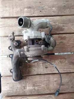 Turboaggregat Skoda Fabia III 1.4 TDI 04B253019R