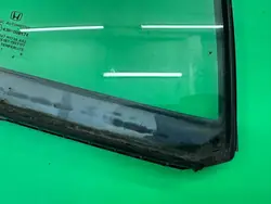 Vitre latérale droite porte arrière Honda City V GM1