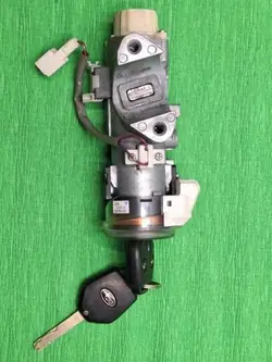 Interruptor de ignição Subaru OE OEM 8X27 - Usado