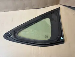Honda CR-V IV linker achterzijruit met chroom frame