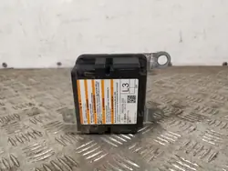 Subaru Airbag-ohjain OEM FBZ13107 käytetty