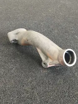 MAN Motor-Entlüftungsbogen OEM 51018020455 - Gebraucht