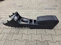 Keskikonsolin käsinoja VW Passat B6 OEM 0649117639