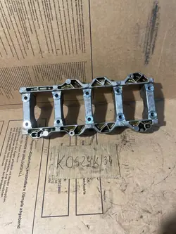 Support de vilebrequin Volvo V50 2011 OEM