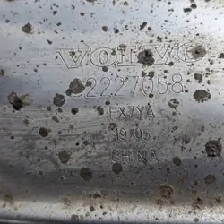 OEM 32227058 Vasen takapää pakoputki Volvolle
