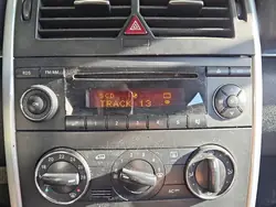 Radio de fábrica Mercedes OEM A1698200386 Reproductor
