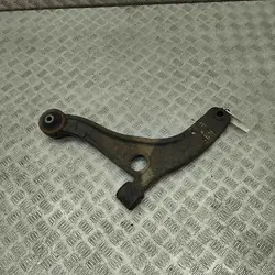 Braccio di controllo inferiore anteriore sinistro Renault Master III 2017 OEM