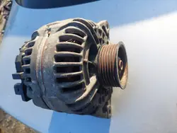 Vaihtovirtageneraattori Audi A4 A6 2.4 3.0 078903016S