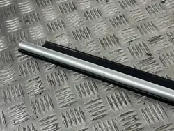 Audi RS5 Coupé vänster fönsterlist OEM 8T0853283D