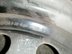 OEM 529101W1 Fram höger stötdämparfäste Kia Rio