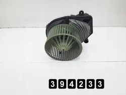 VW Passat Lämmittimen puhaltimen moottori 740221233f