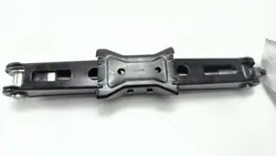 Macaco Audi Q5/SQ5 OEM 80A011031A - Usado