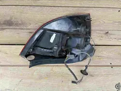LAMPE ARRIÈRE DROITE CITROEN SAXO