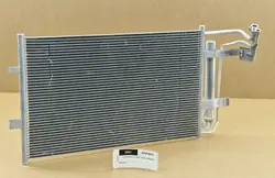 Condenseur AC Mazda 3 OEM 0I1^7 BBY26148ZA Occasion