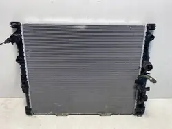 Radiador de agua BMW 5 G30 G31 8743664 MAHLE