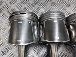 Kolben & Pleuel Set OEM F1CFL411 für Iveco Daily