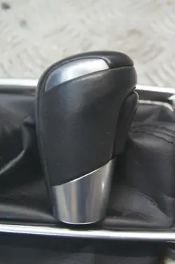 Palanca de Cambios Mazda CX5 OEM - Pieza Usada