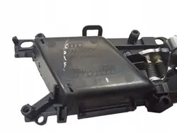 Poignée Intérieure Droite Avant Audi A4 B9 OEM 8W0837020F