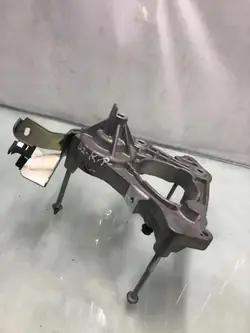 Soporte compresor aire acondicionado OEM 119105MZ0A