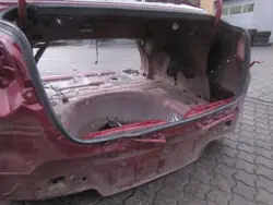 Kia OE 4x4OE000222 Para-lamas Traseiros Chão