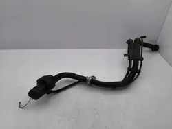 Col de remplissage essence Toyota OEM 7774512110 - Occasion