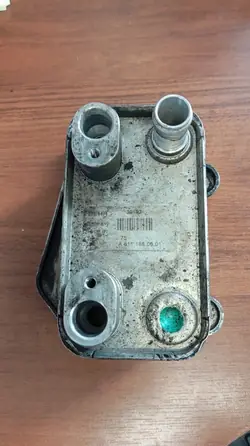 Oliekoeler Behr 6111880501 Mercedes