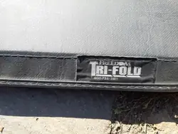 OEM AKM-2691_017 Tri-fold Tonneau Cover Nissan Titan