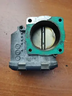 Corps de papillon Audi VW Skoda 06B133062B