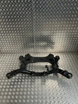 Bastidor auxiliar trasero BMW OE 6876541 - Usado