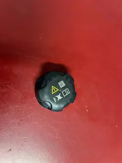 Tapa de depósito de refrigerante BMW X1 U11 2022 KSI9758