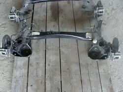 Viga de eje trasero completa OEM Citroen C4 Picasso
