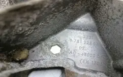 Suporte caixa BMW F10 F11 OEM 196645 Usado