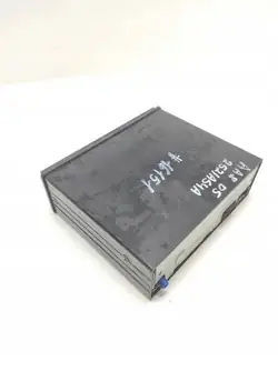 Audi CD-vaihtaja OEM 4E0919977 A8 D2 3.0L Diesel