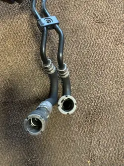 Oljekylarslang OEM 7559951 för BMW 6-serie växellåda