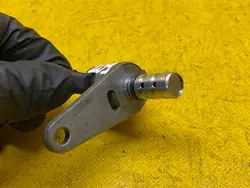 Válvula de pressão de óleo OEM 55491644 para Opel 1.6 CDTI
