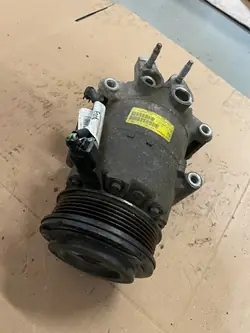 COMPRESSEUR CLIMATISATION FORD FOCUS MK3 1.6 TDCI AV11-19D629-BA