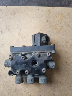 ECAS Luftfeder-Ventil OEM RENAULT PREMIUM MAGNUM DXI