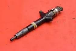 Injecteur 23670-27030 pour Toyota RAV4 2.0 D-4D 03-06