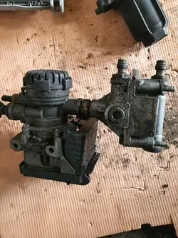 Soupape de frein Scania OE 2447827, frein de service