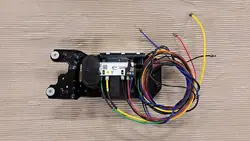 BMW Jousituskompressori OEM 5A70699 säiliöllä