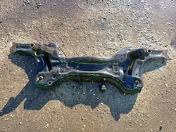 Viga delantera SKODA FABIA 2 II LIFT 1.6 TDI OEM