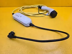 Cabo de carregamento Volkswagen OE 1EA971675 usado