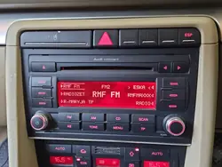 Radio de fábrica Audi A4 B7 OEM 8E0035186AK