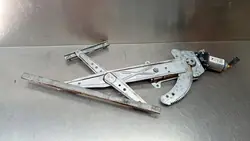 Elevador de vidro dianteiro esquerdo Nissan Micra K11 1.0B