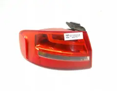 Luz trasera izquierda Audi A4 B8 Sedan