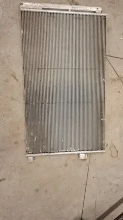 Kühler OEM +984+84+4 für Trafic IV 2.0 dCi