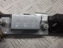 Audi A6 C6 Tavaratilan Luukun Koriste OEM 8E0827657D