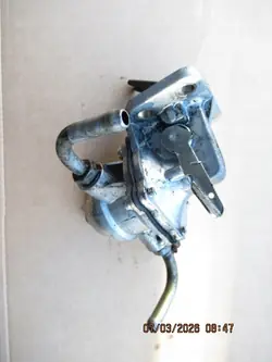 Pompe à carburant OEM 323949 pour Daewoo Lublin II Żuk 2.4